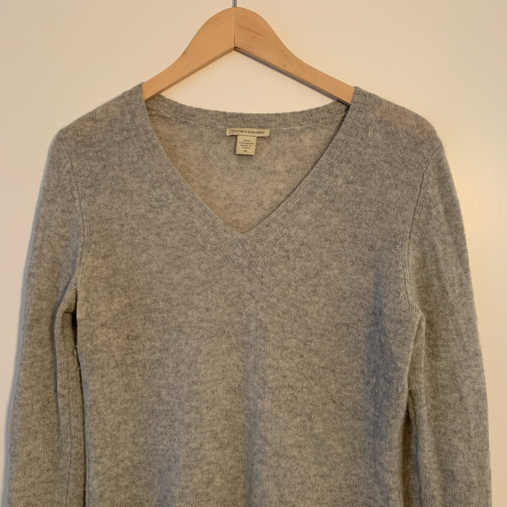 White & Warren  100% Cashmere Sweater